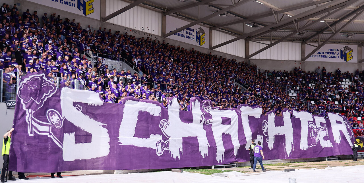 Aue-Fanblock in Erfurt.