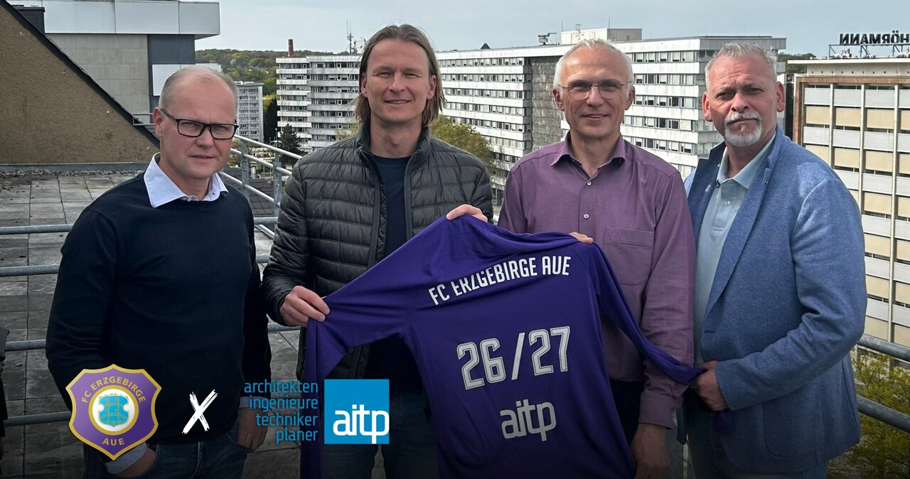 FCE-Delegation bei aitp.