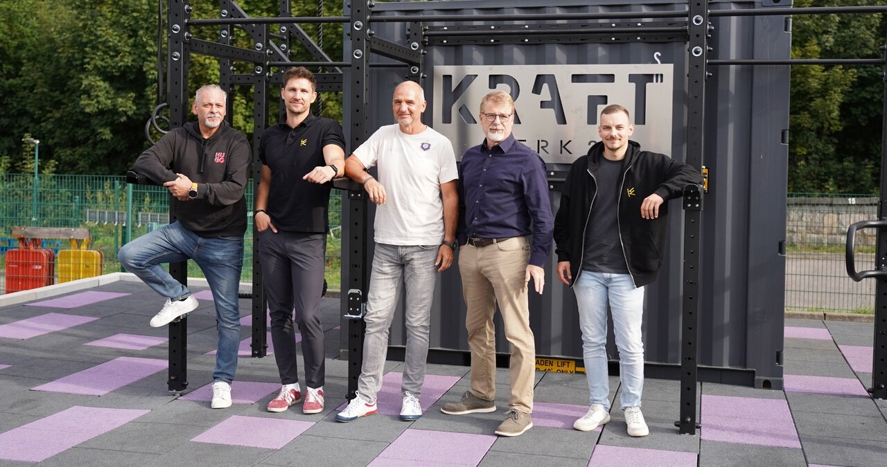 Übergabe Fitness-Container
