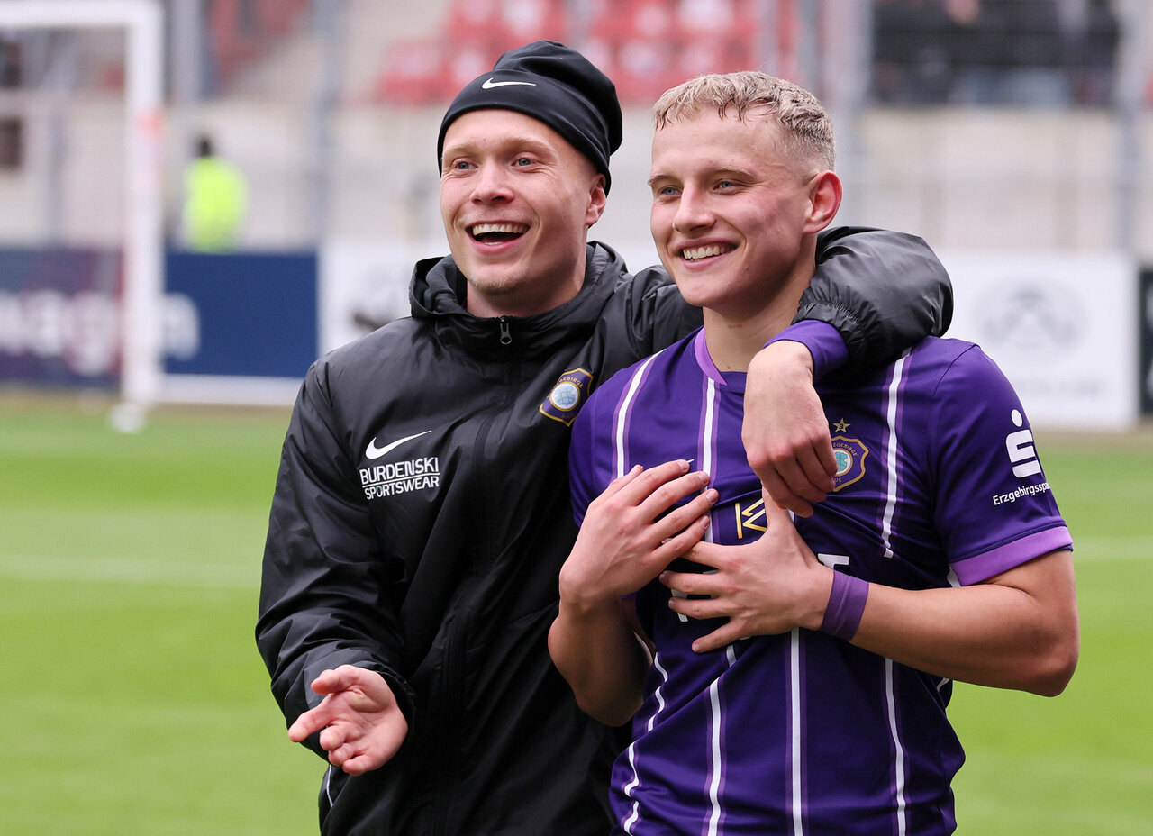 Linus Queißer und Finn Heidrich.