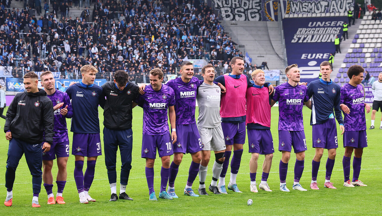 Jubel vor dem Fanblock.