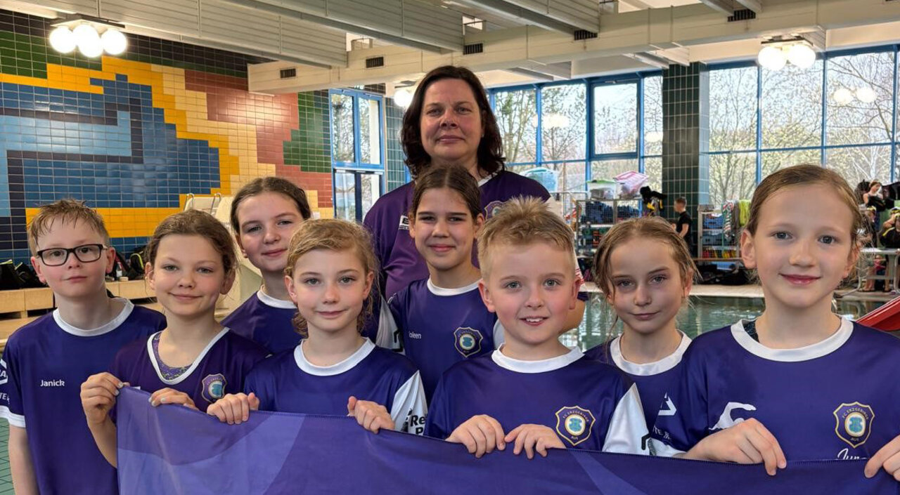 Gruppenbild FCE-Delegation.