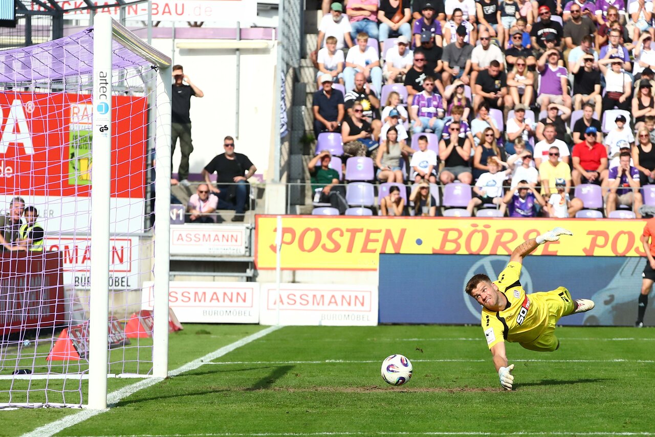 Clausen gelingt der Anschluss.