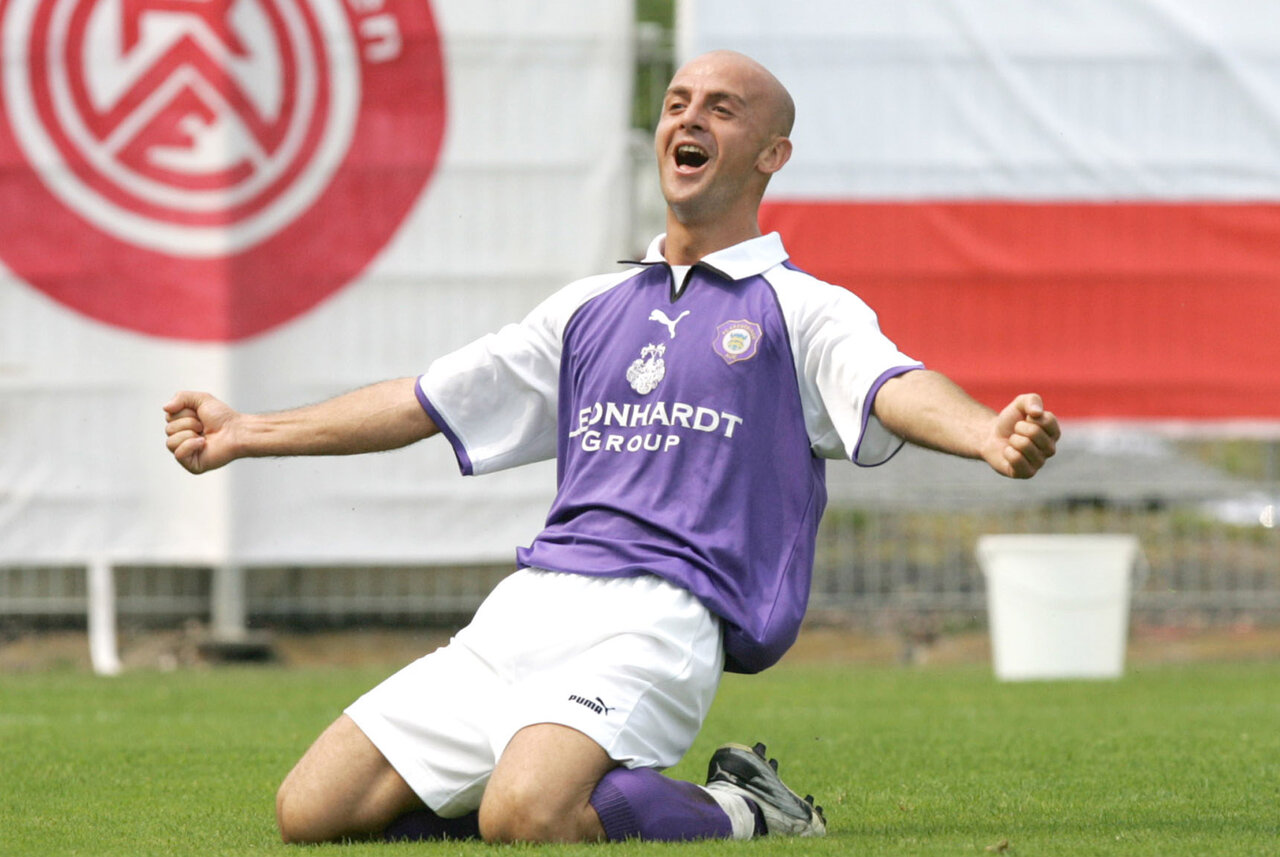 Skerdilaid Curri beim Torjubel.