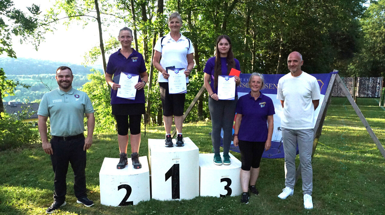 Siegerehrung beim Kurbadpokal der Bogenschützen.