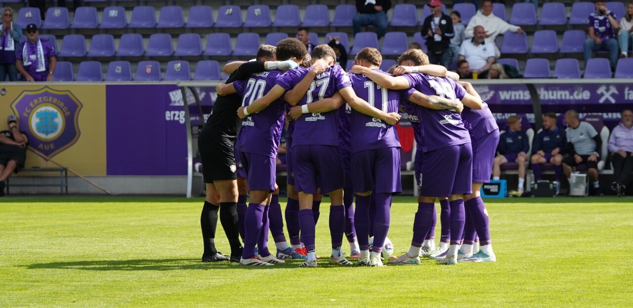 Letzte Ansprache vor dem Spiel. 