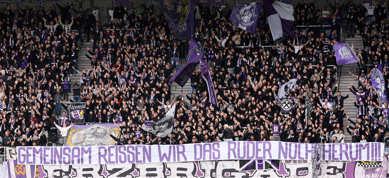 Fanblock beim Heimspiel gegen 1860.