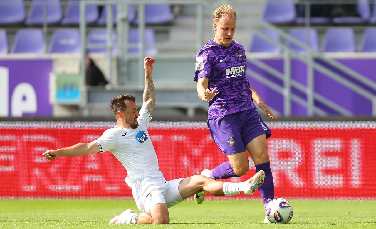 Grätsche gegen Jannic Ehlers.