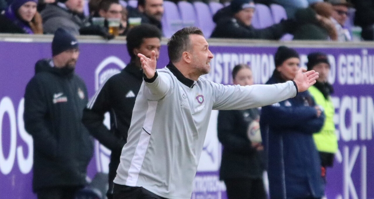 Trainer Christoph Dabrowski.