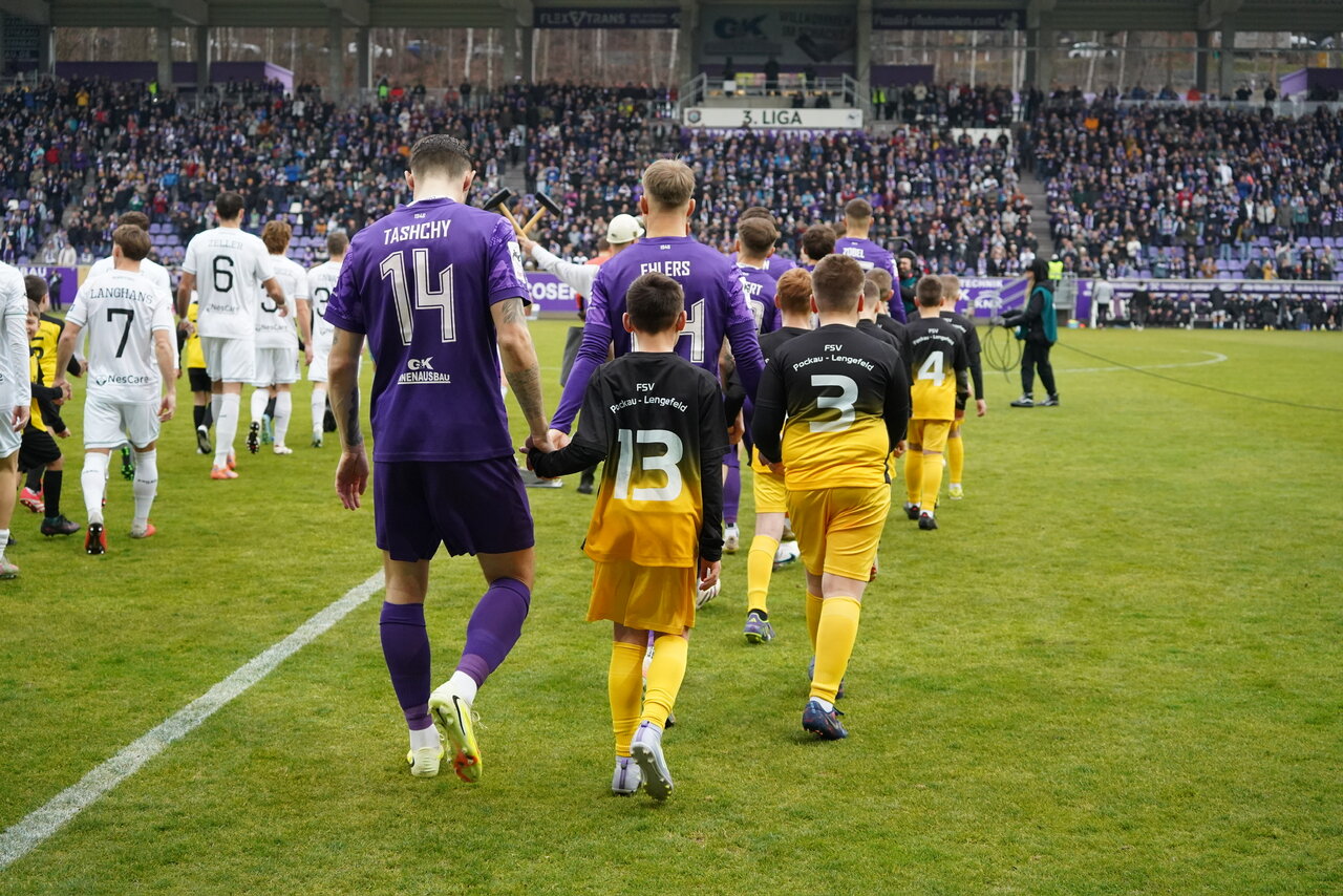 Rein in die Mettenschicht.