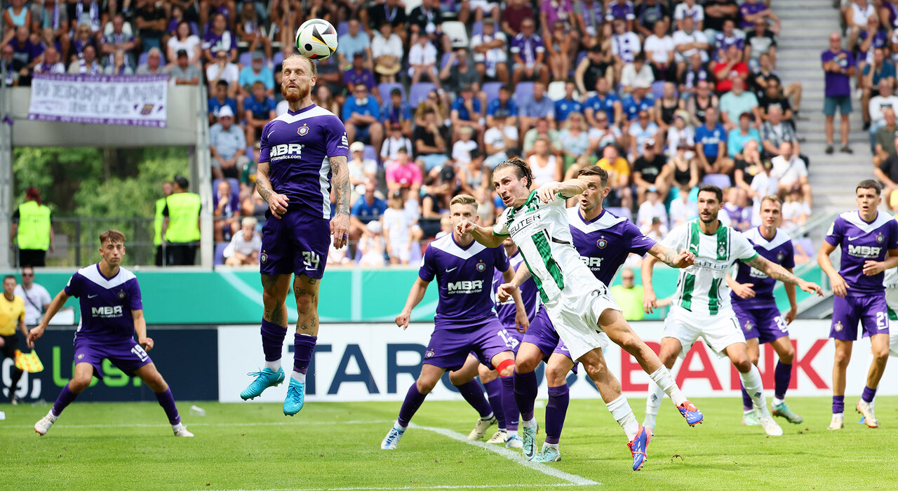 Spielszene aus dem Pokalspiel gegen Gladbach