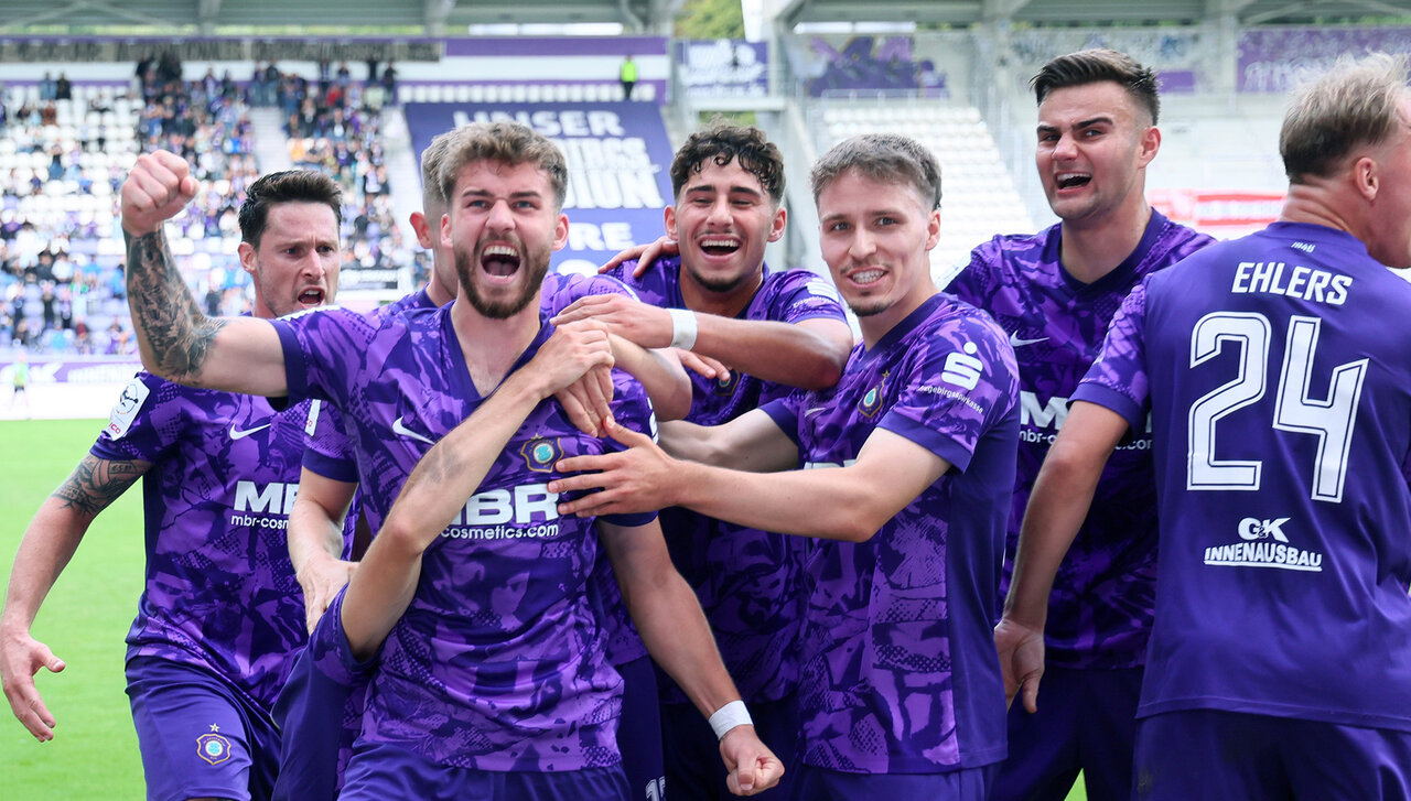 Mannschaftsjubel.