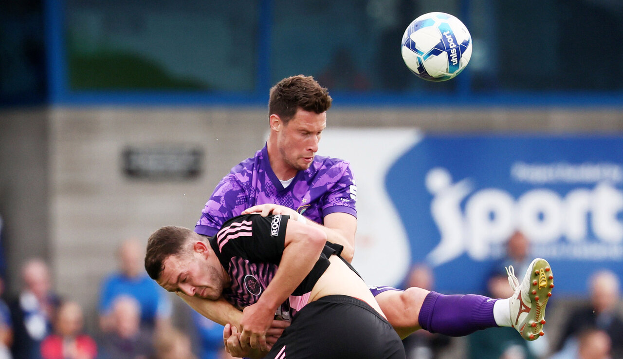 Ryn Malone im Zweikampf.