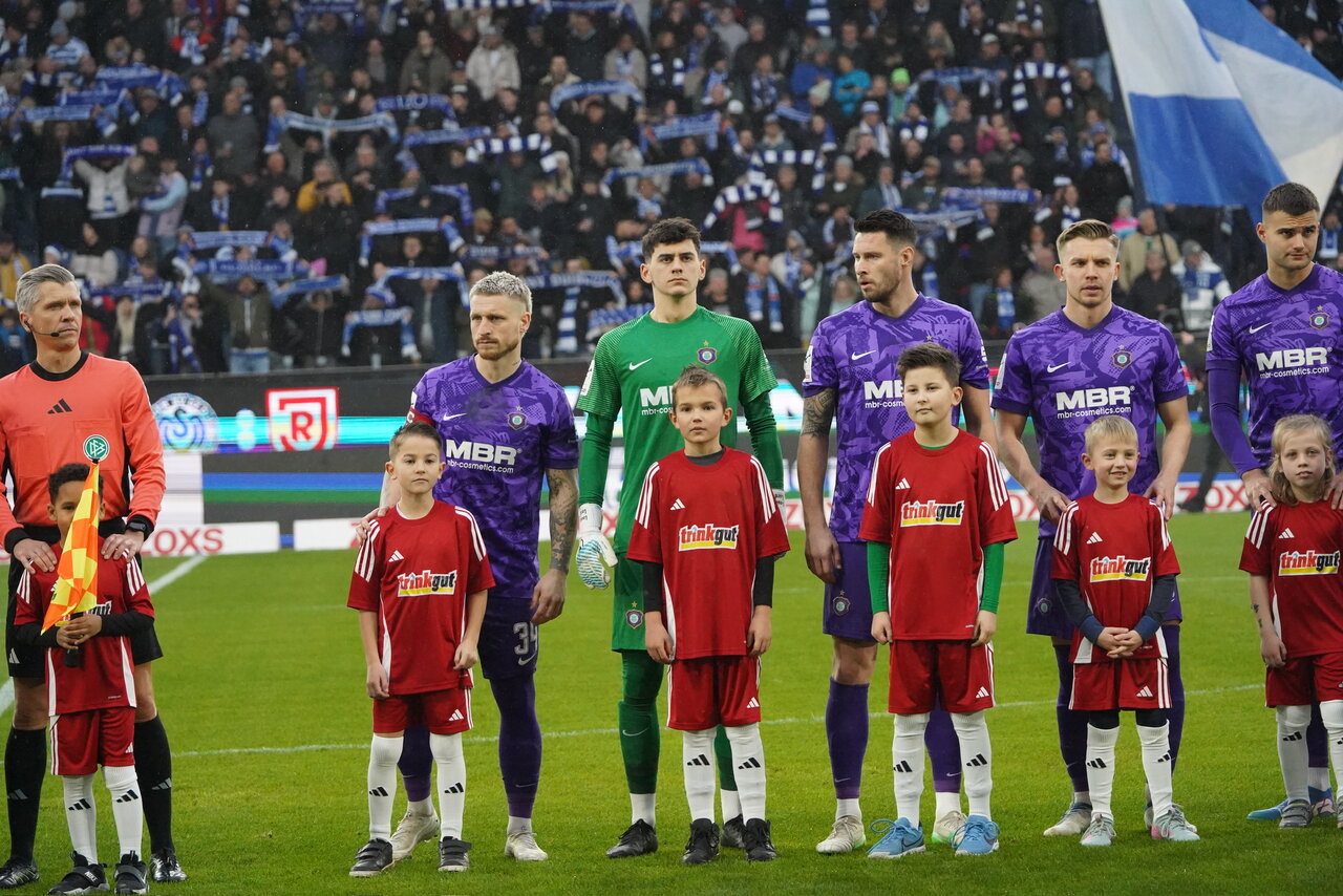 Wieder Kapitän und Keeper - Marvin Stefaniak und Louis Lord.