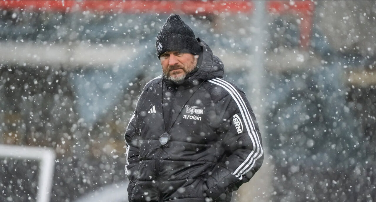 Steffen Baumgart im Schneetreiben.