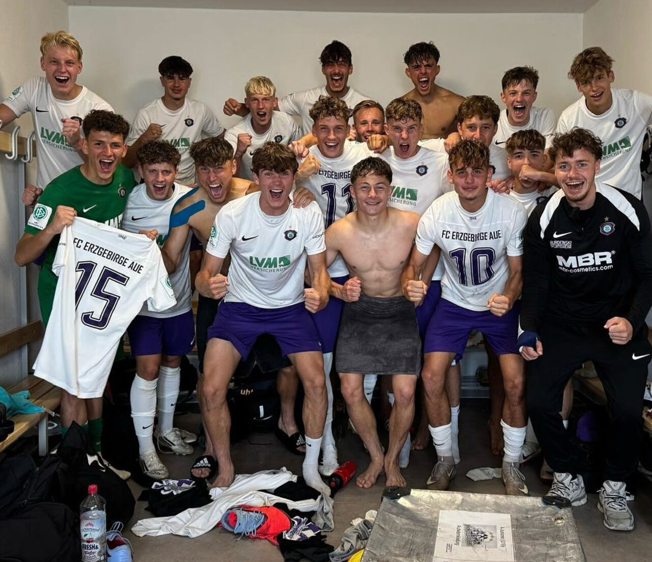 U19 feiert den Derbysieg