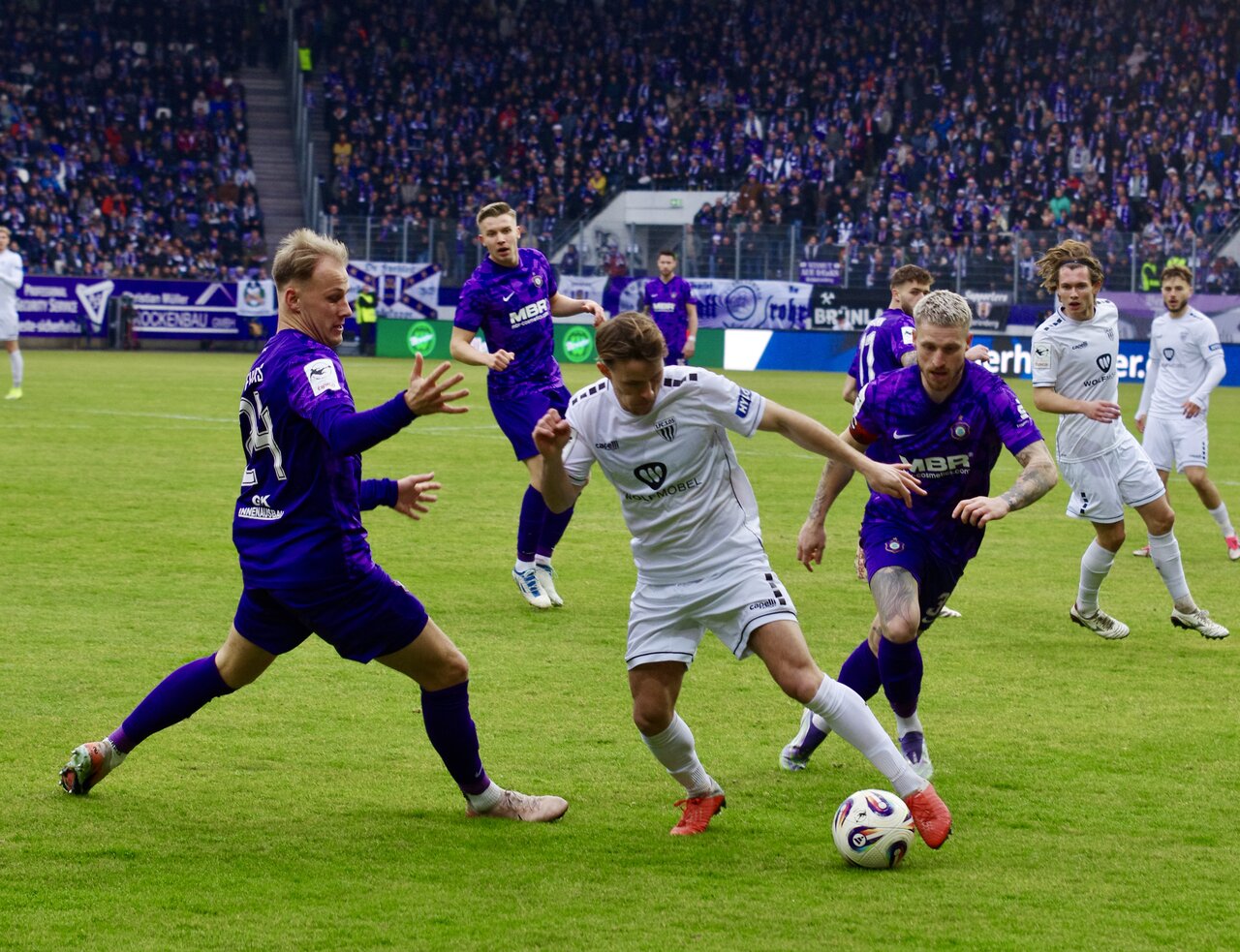 Wieder in der Offensive gefordert - Jannic Ehlers und Marvin Stefaniak.