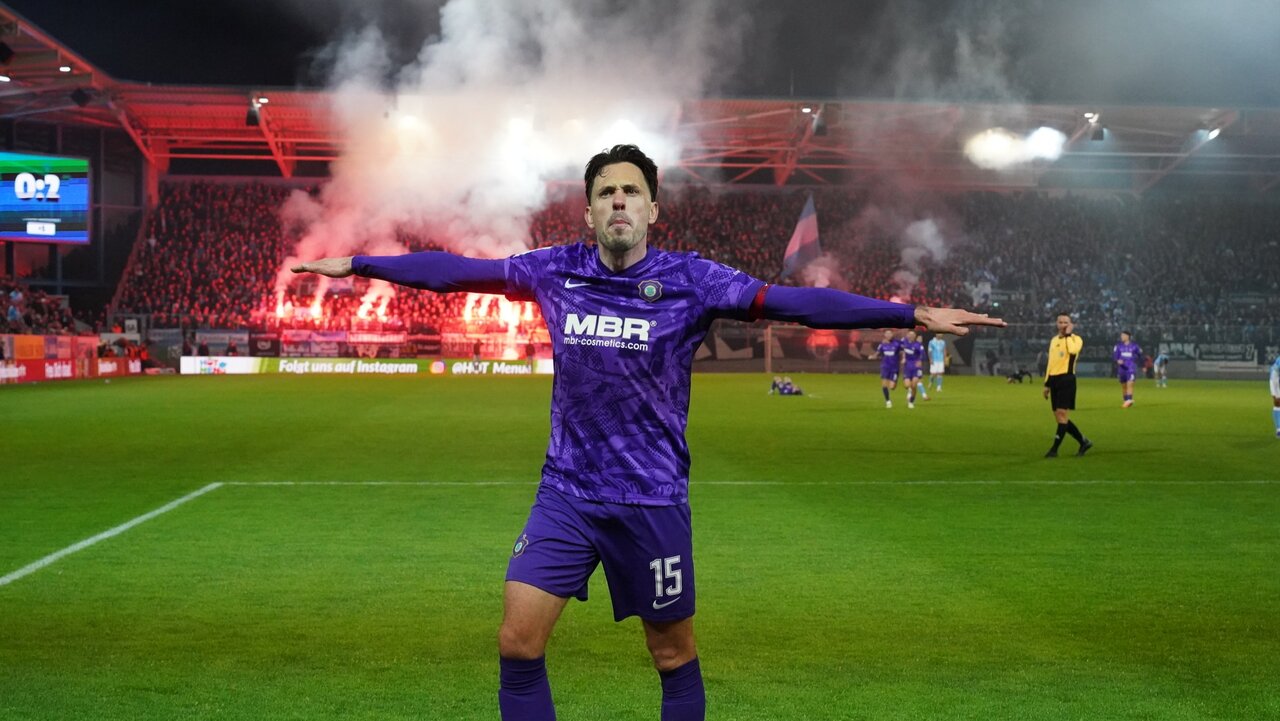 Aus und vorbei - Bär entscheidet das Derby. 