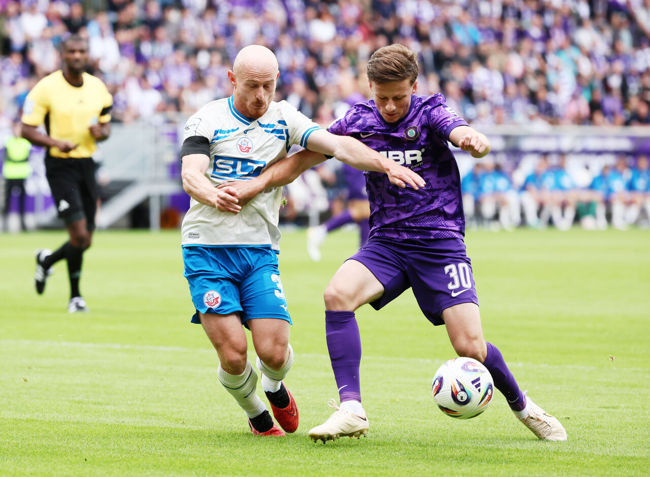 Erstes Heimspiel für die Veilchen - Moritz Seiffert feiert sein Debüt in Aue.