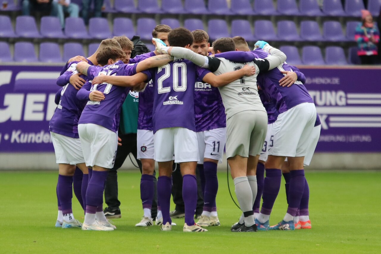 Die Veilchen im Spielerkreis.