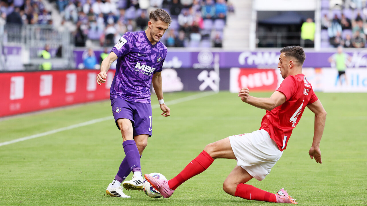 Pascall Fallmann im Zweikampf.