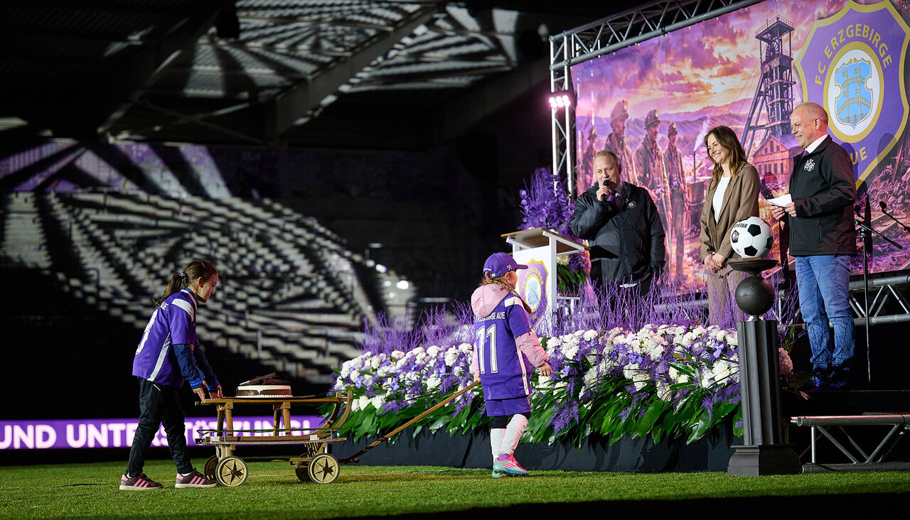 Julia Taubitz auf der Bühne.