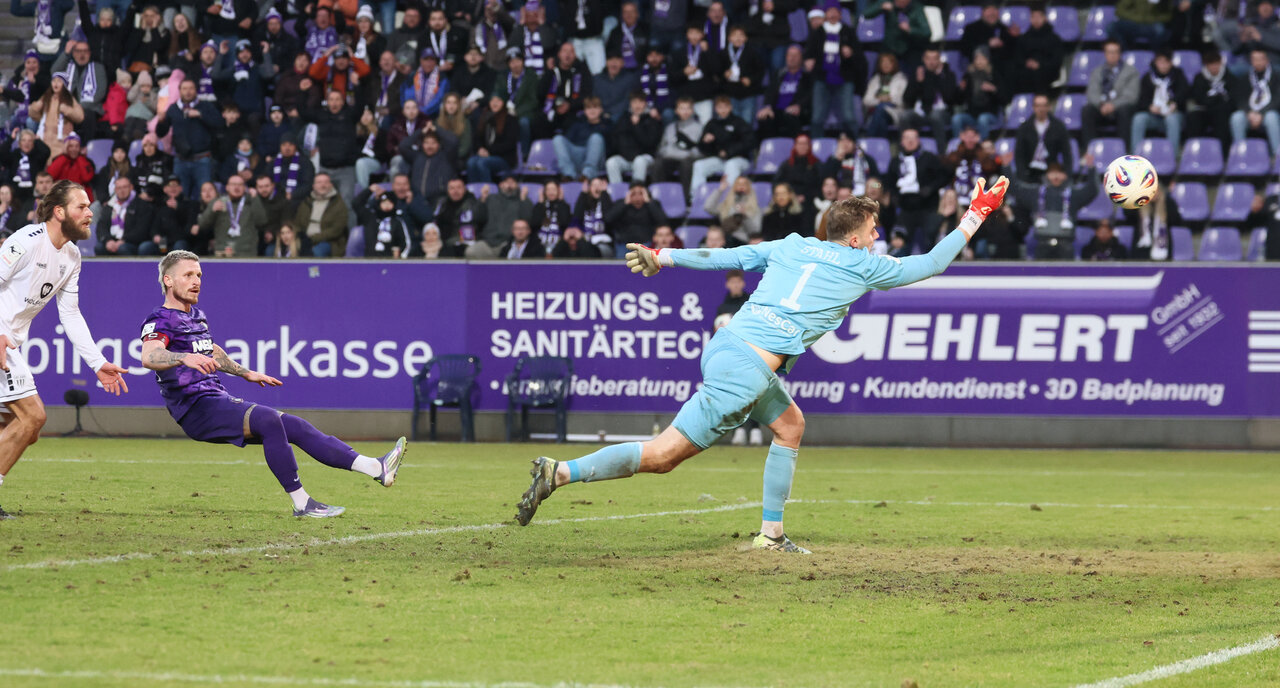 In Rücklage und ins Netz.