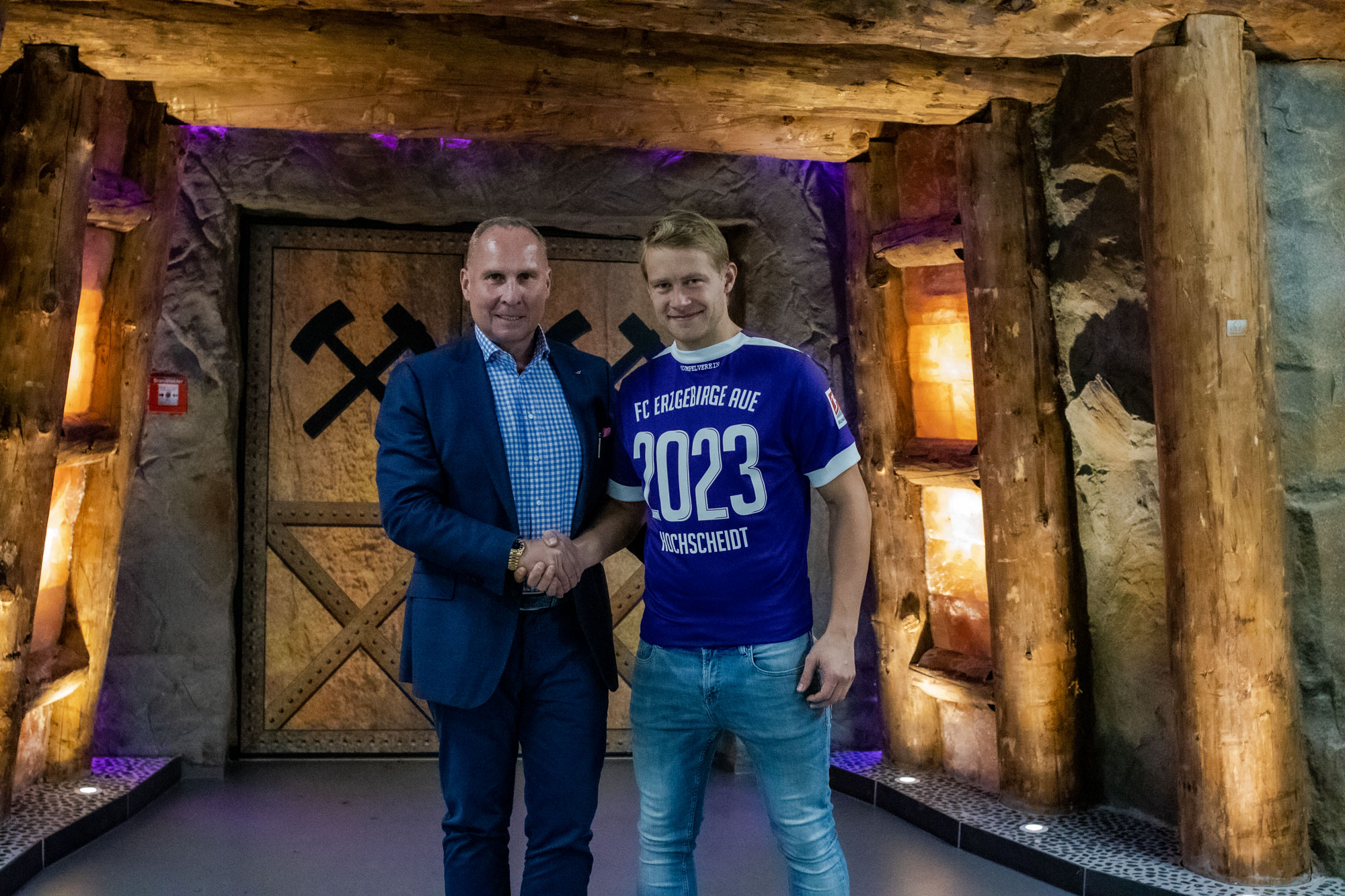 FC Erzgebirge Aue e.V. Jan Hochscheidt verlängert bis 2023